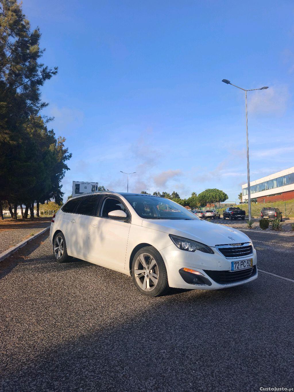 Peugeot 308 SW ALLURE - 14 — photo 5