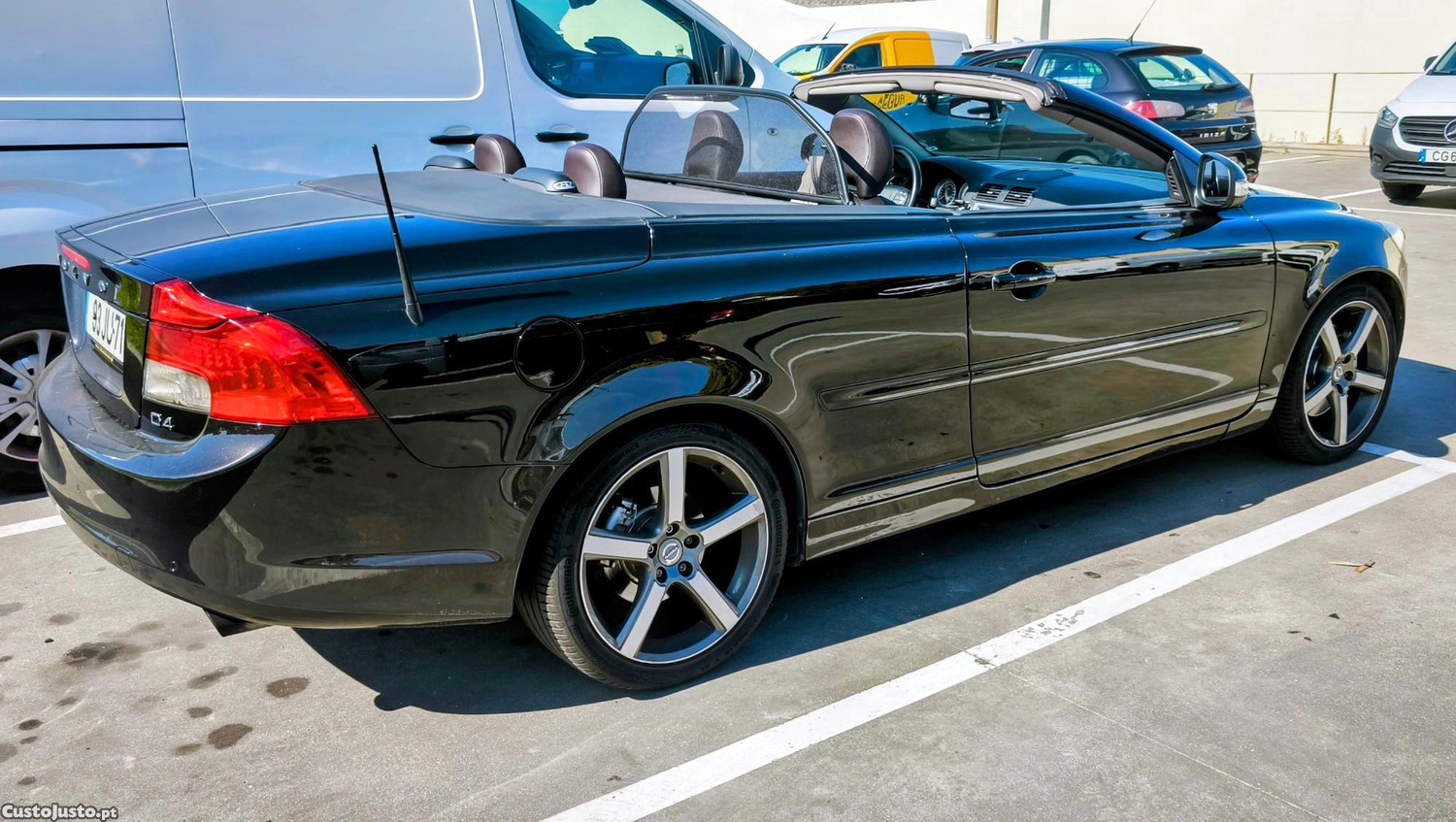 Volvo C70 2.0 d - 10 — photo 2