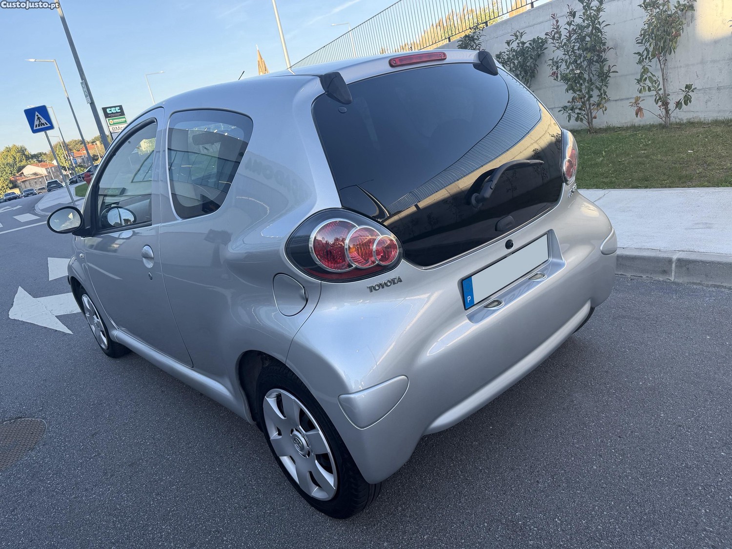 Toyota Aygo Caixa Automática - GPS / CarPlay - 10 — photo 5