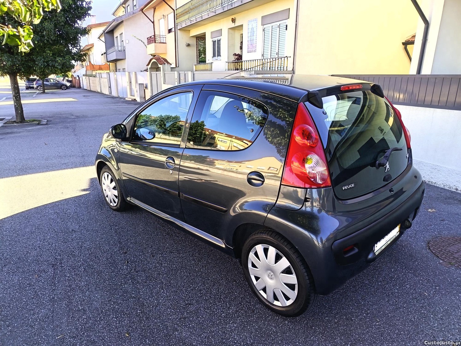 Peugeot 107 1.0 Motor Toyota - 07 — photo 4