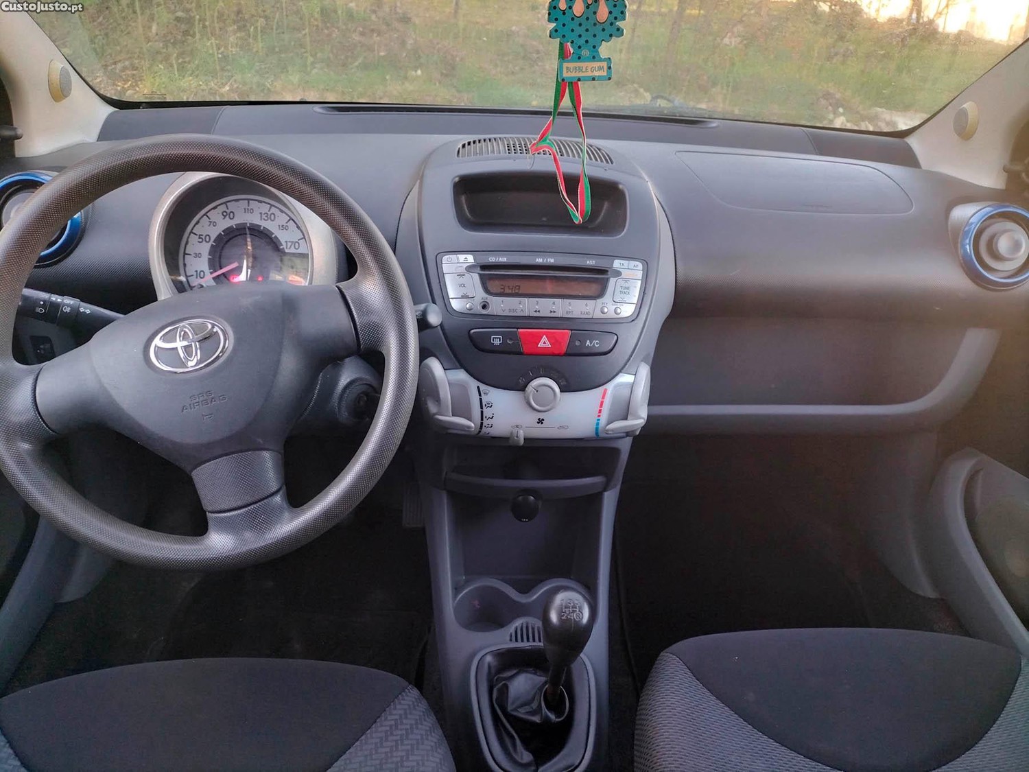 Toyota Aygo 1.0 VVTI — fotografia 6