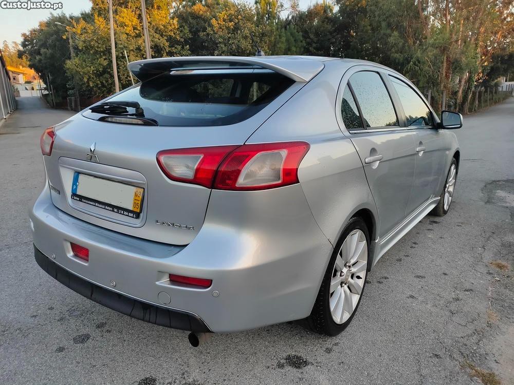 Mitsubishi Lancer SPORTBACK 2.0 Di-D Intense (140 CV) - 09 — photo 4