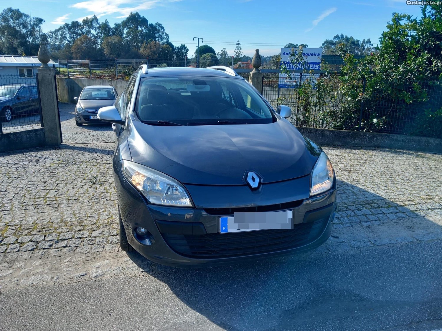 Renault Mégane 1.5DCI - 10 — photo 2