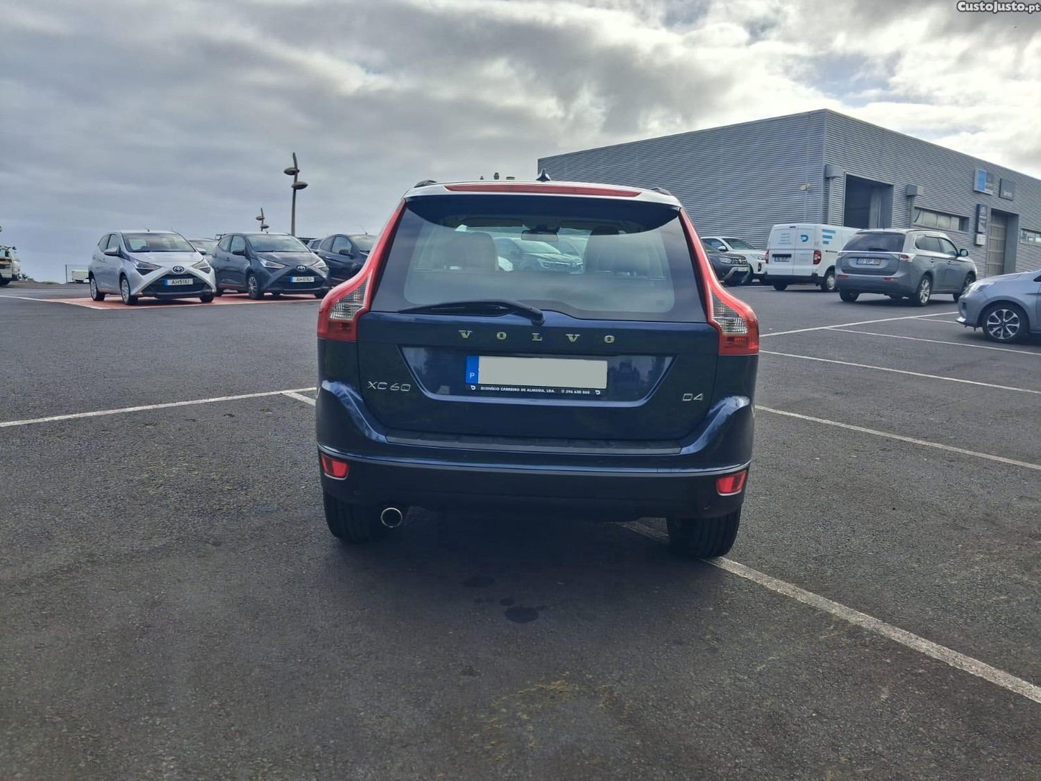 Volvo XC60 D4 2.0 - 163CV - 2013 - 13 — photo 5