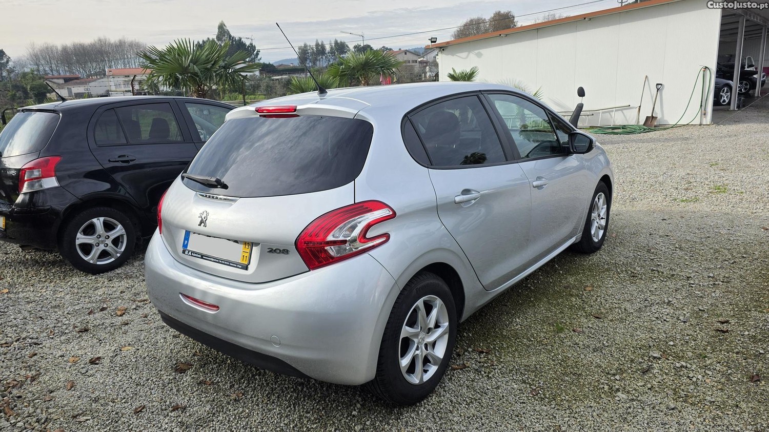 Peugeot 208 1.0 VTi 68cv — fotografia 10