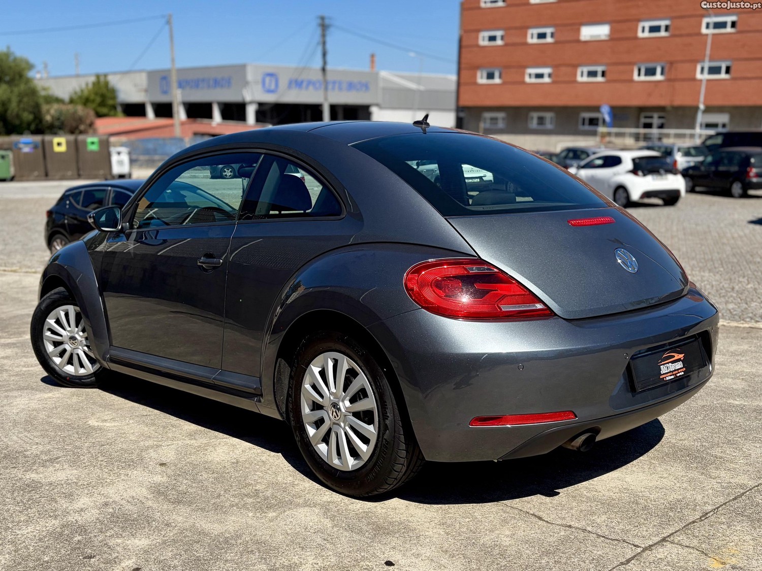 Volkswagen New Beetle 1.2TSi 105CV — fotografia 6