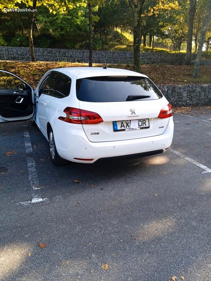Peugeot 308 Break hdi — fotografia 5
