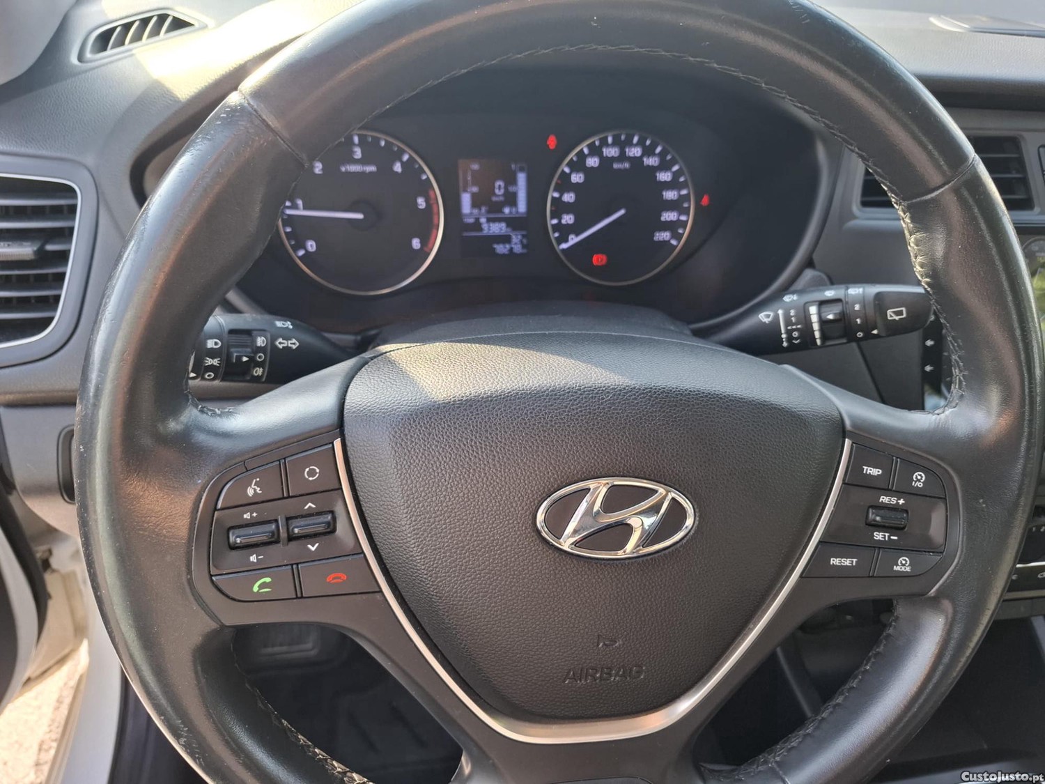 Hyundai i20 1.1 CRDI - 17 — photo 3