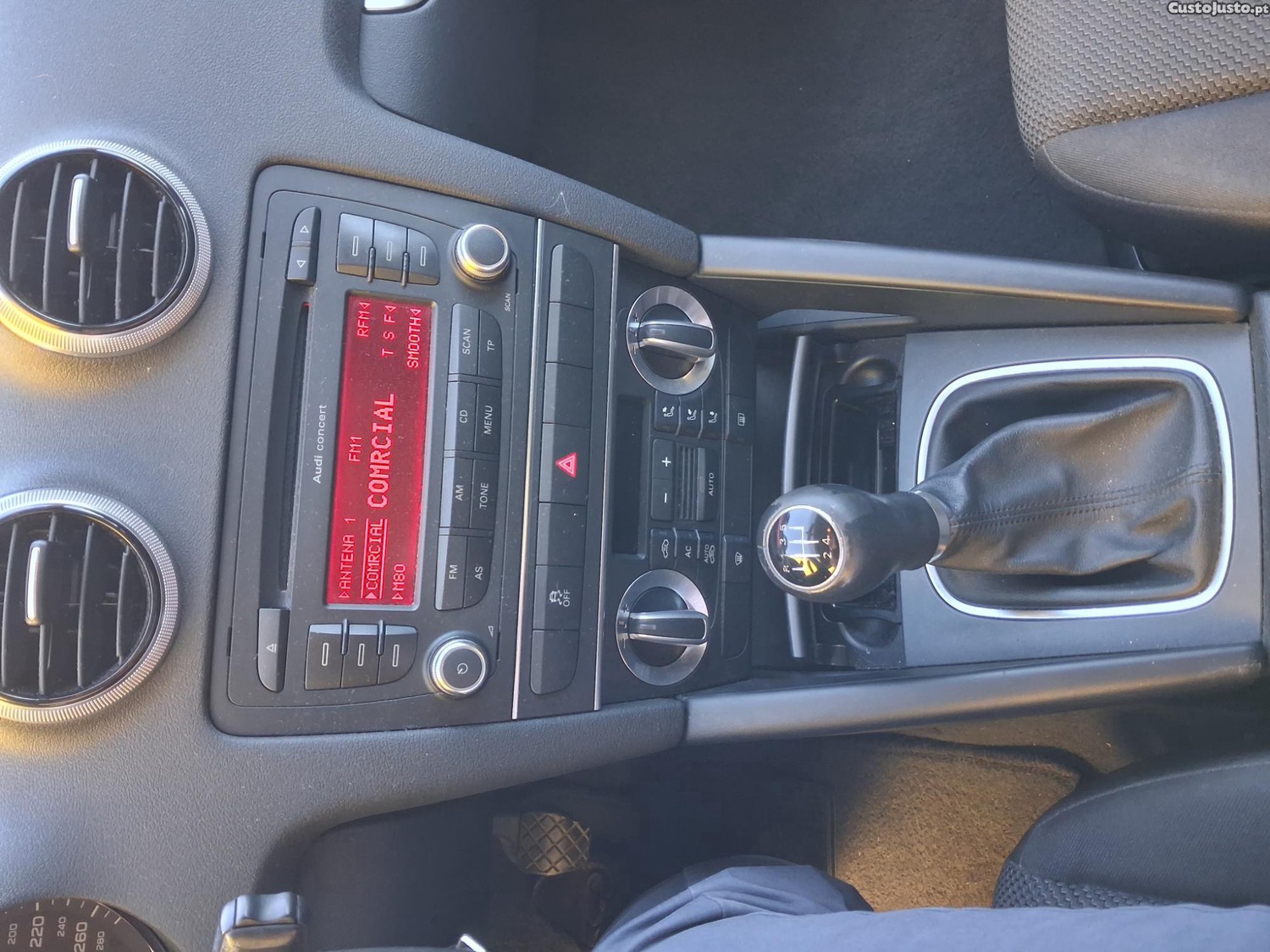 Audi A3 1.6 TDI Attraction - 11 — photo 5