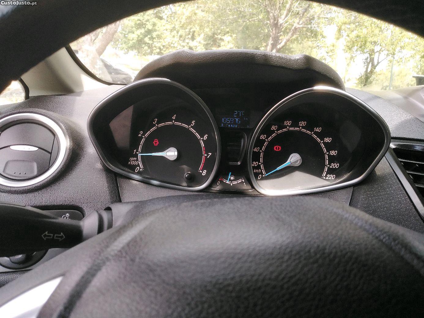 Ford Fiesta fiesta — fotografia 6