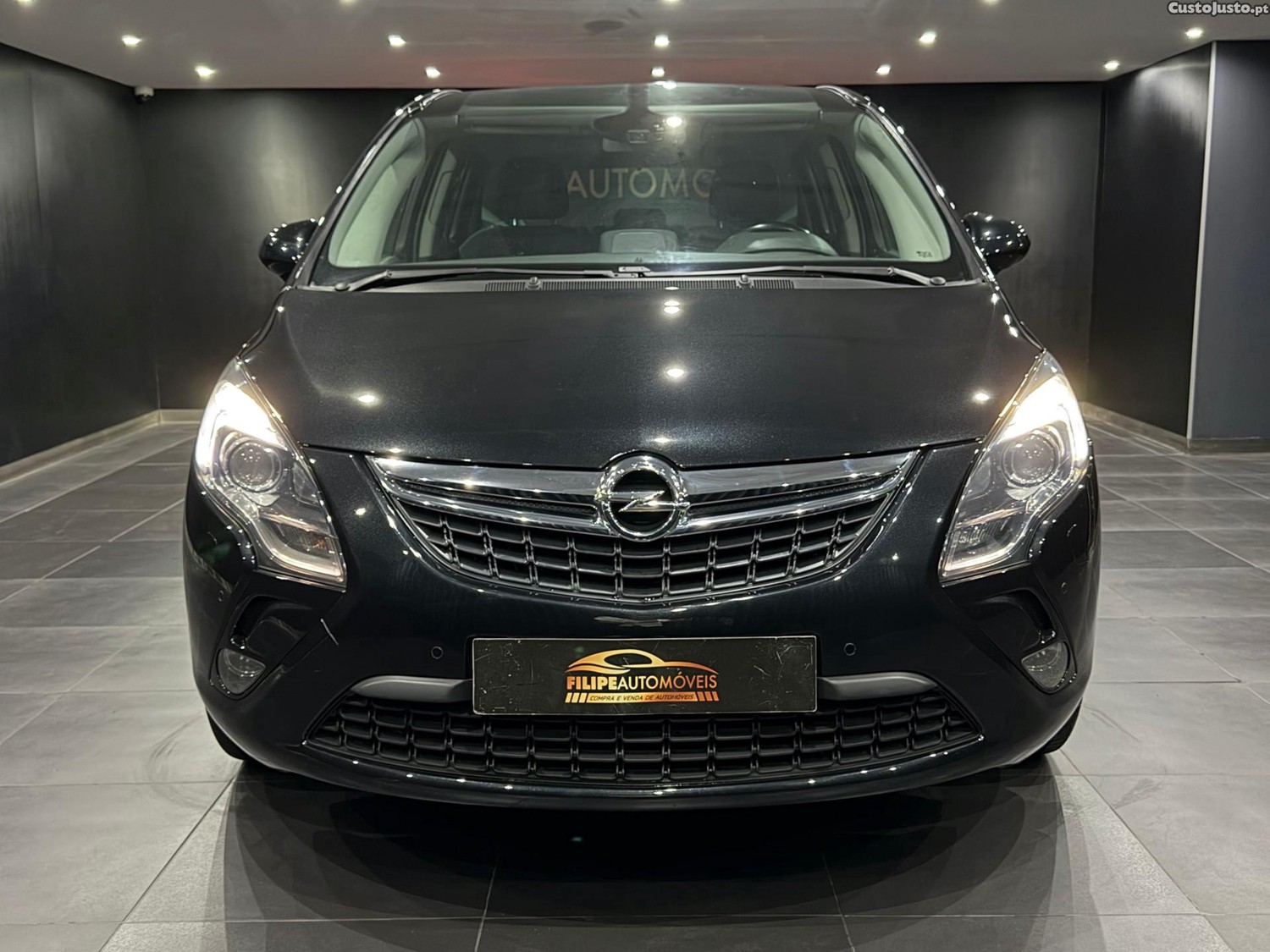 Opel Zafira 2.0 CDTi Executive - 13 — photo 2