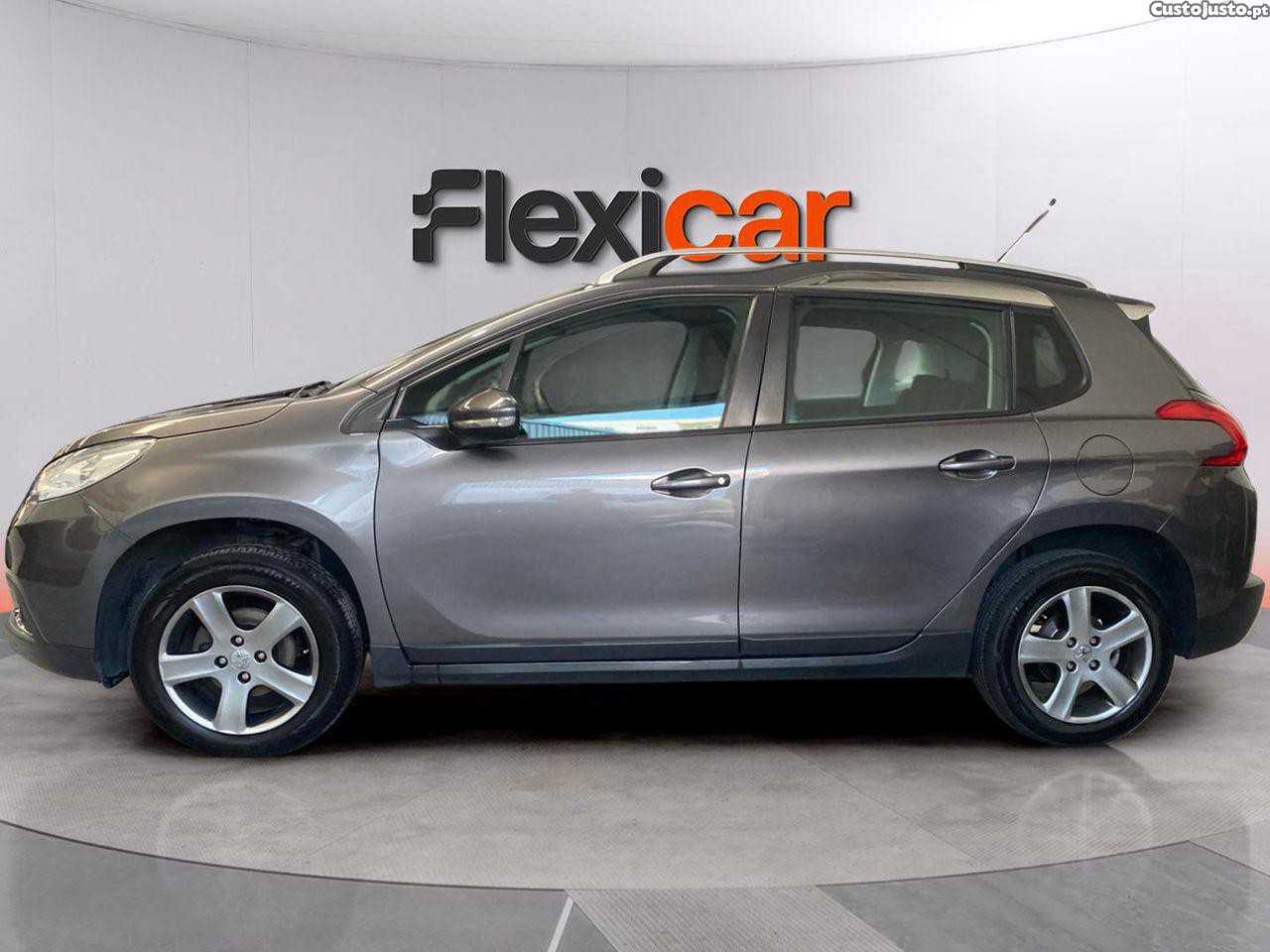 Peugeot 2008 1.2 PureTech Active - 16 — photo 5