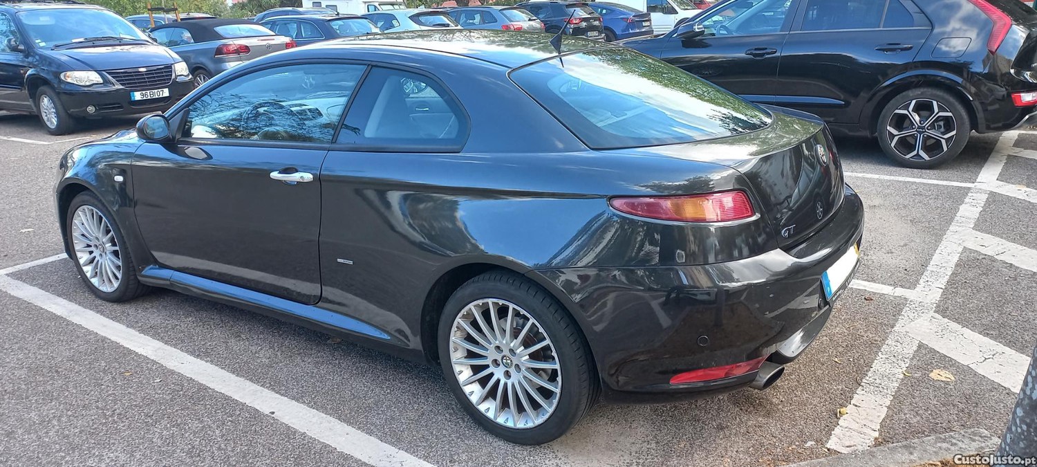 Alfa Romeo GT 1.9 jtd m - 04 — photo 3