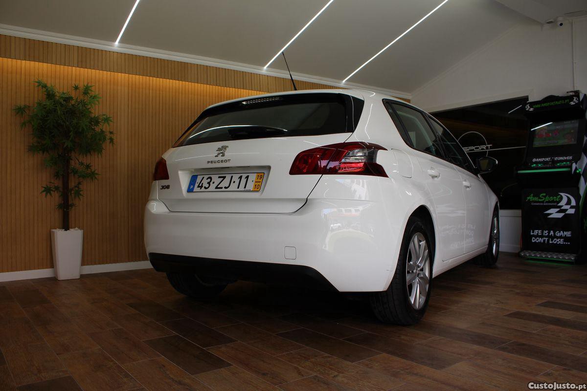 Peugeot 308 1.5 BlueHDi Active Pack — fotografia 13