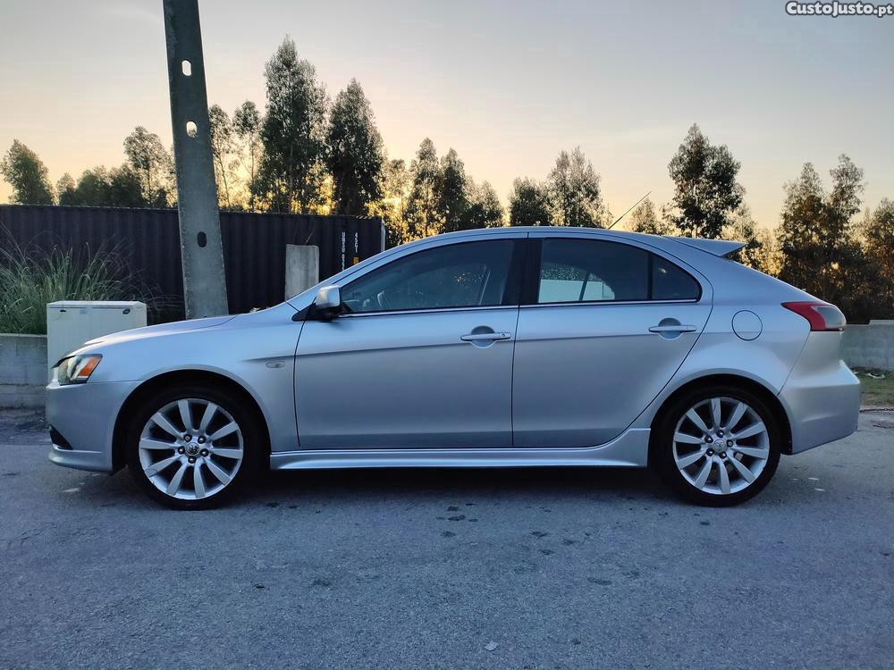 Mitsubishi Lancer SPORTBACK 2.0 Di-D Intense (140 CV) - 09 — photo 2