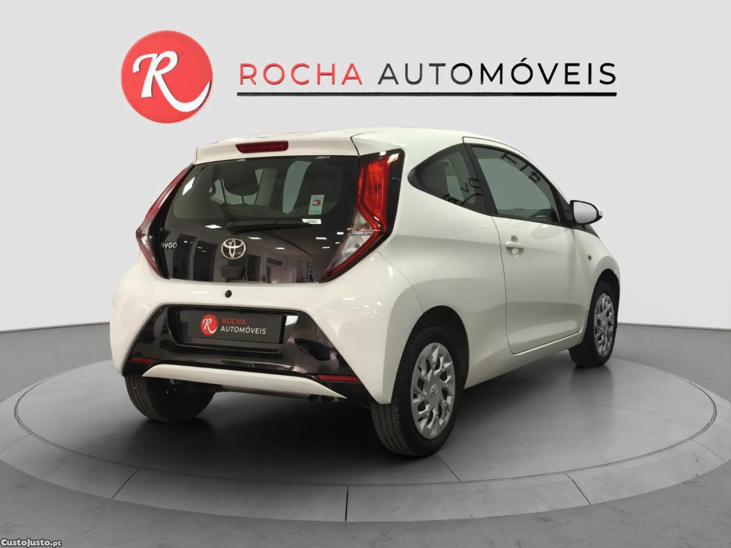 Toyota Aygo 1.0 X-Play Touch - 18 — photo 5