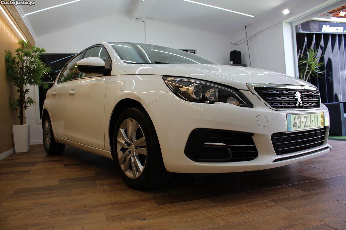 Peugeot 308 1.5 BlueHDi Active Pack — fotografia 16