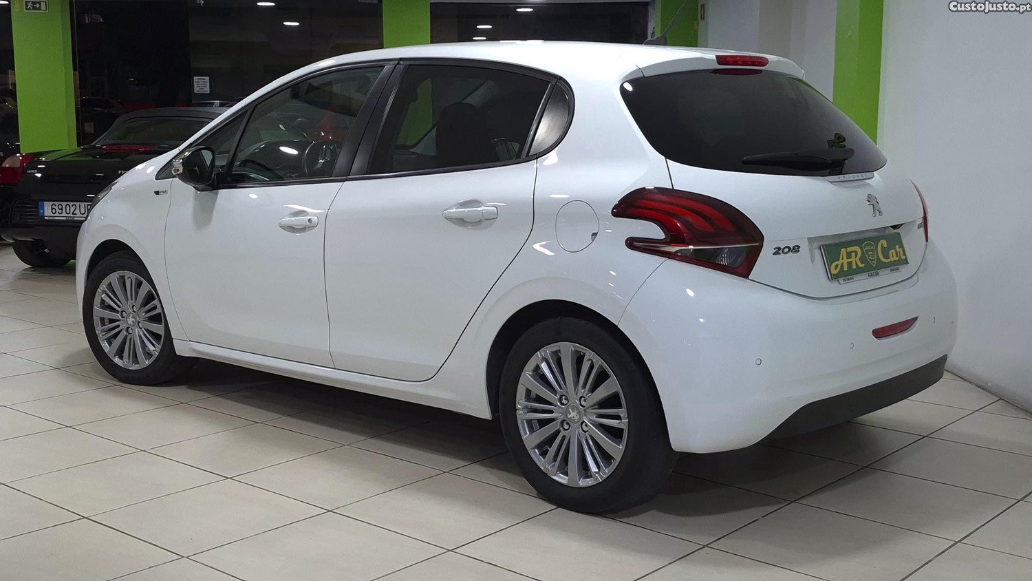 Peugeot 208 1.2i Apenas 80Mil kms - 17 — photo 4
