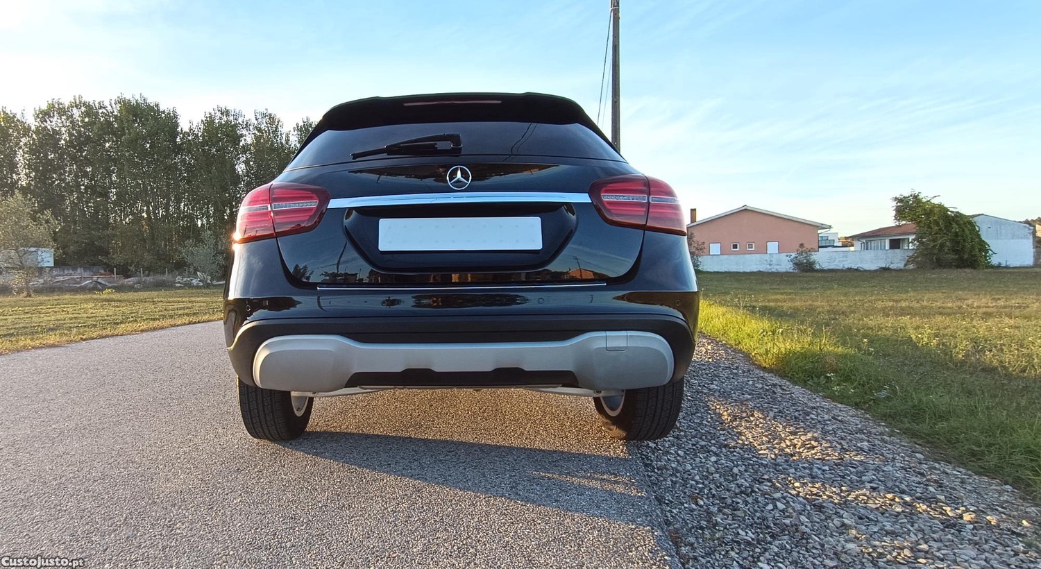 Mercedes-Benz GLA 180 Urban- Excelente estado - 17 — photo 3