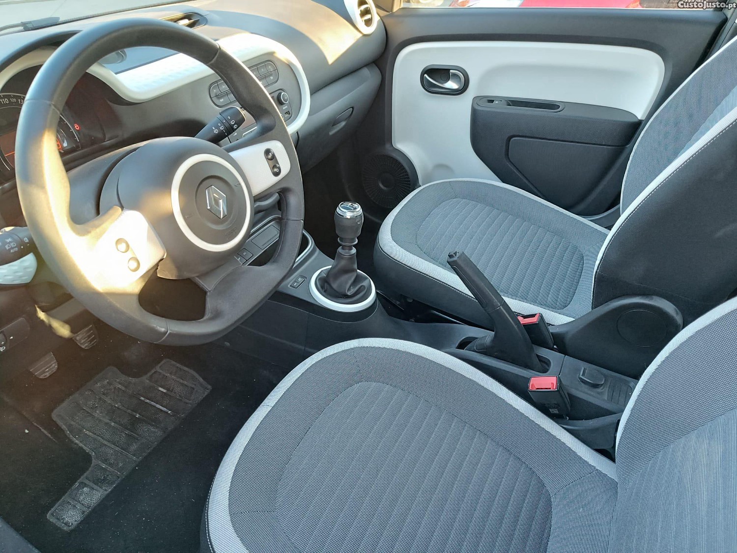 Renault Twingo TCe Turbo - 19 foto 4