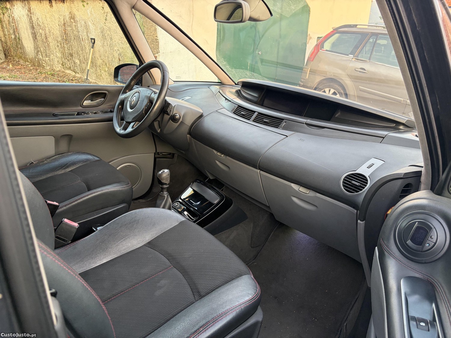 Renault Grand Espace 2.0 DCI 175 cv — fotografia 9