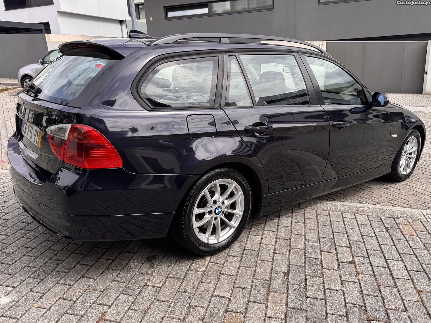 BMW 320 D Touring 2.0 177Cv - 08 — photo 4