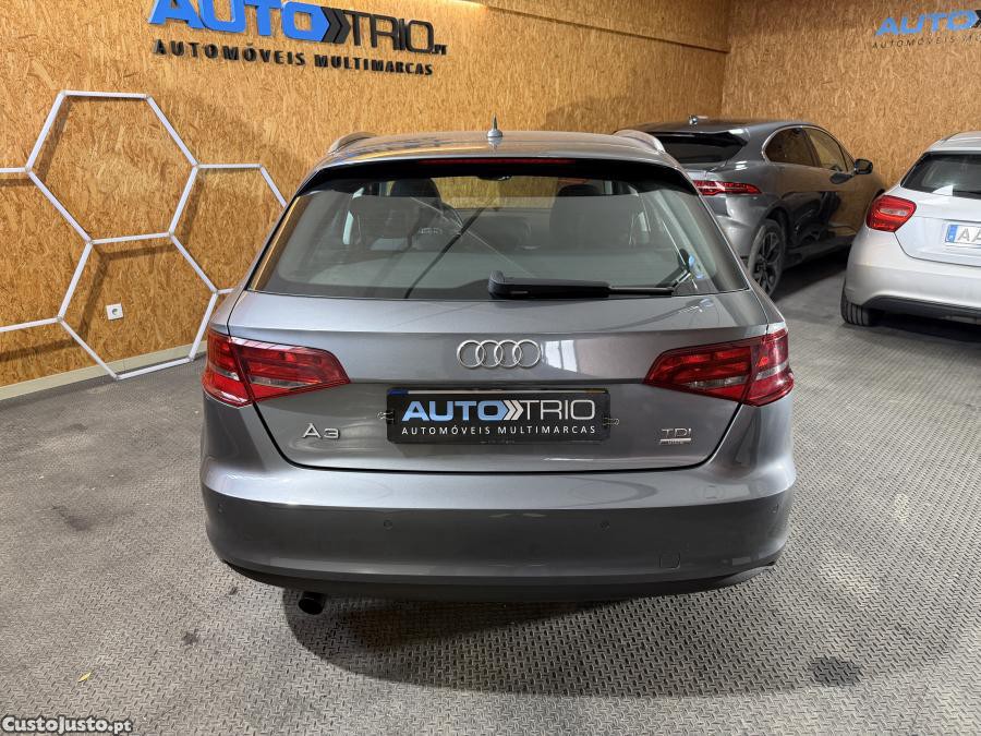 Audi A3 1.6 TDI - 14 — photo 4