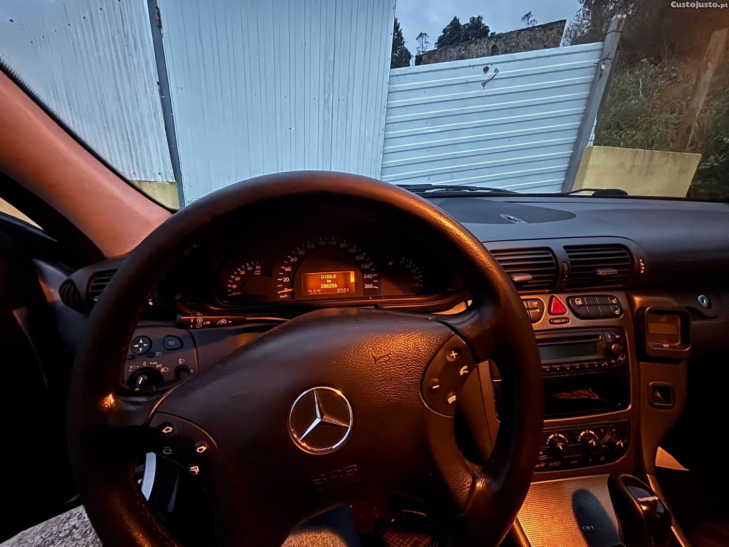 Mercedes-Benz C 220 Confort - 01 — photo 2