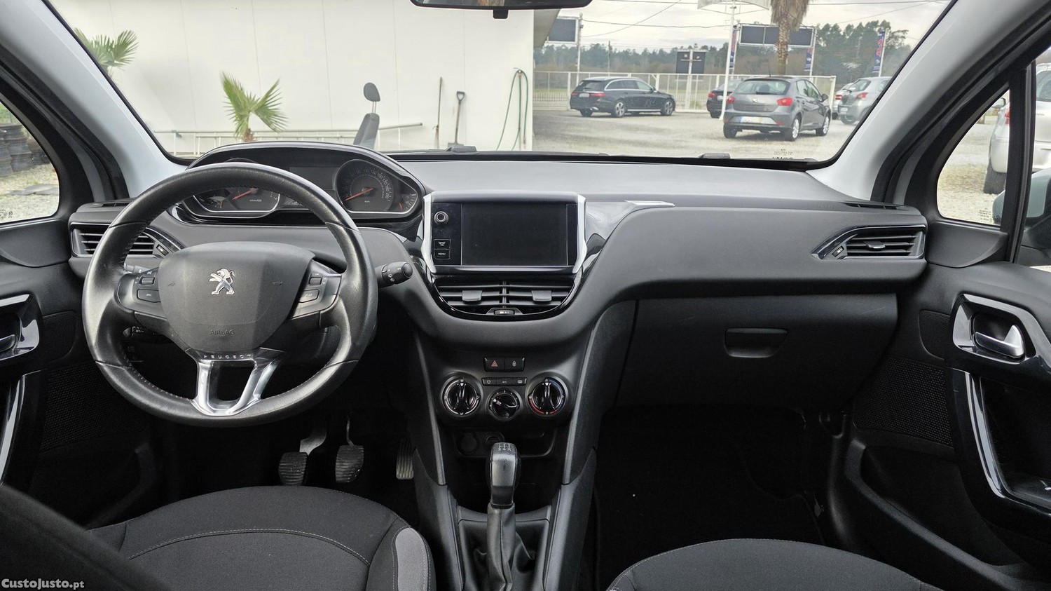 Peugeot 208 1.0 VTi 68cv — fotografia 5