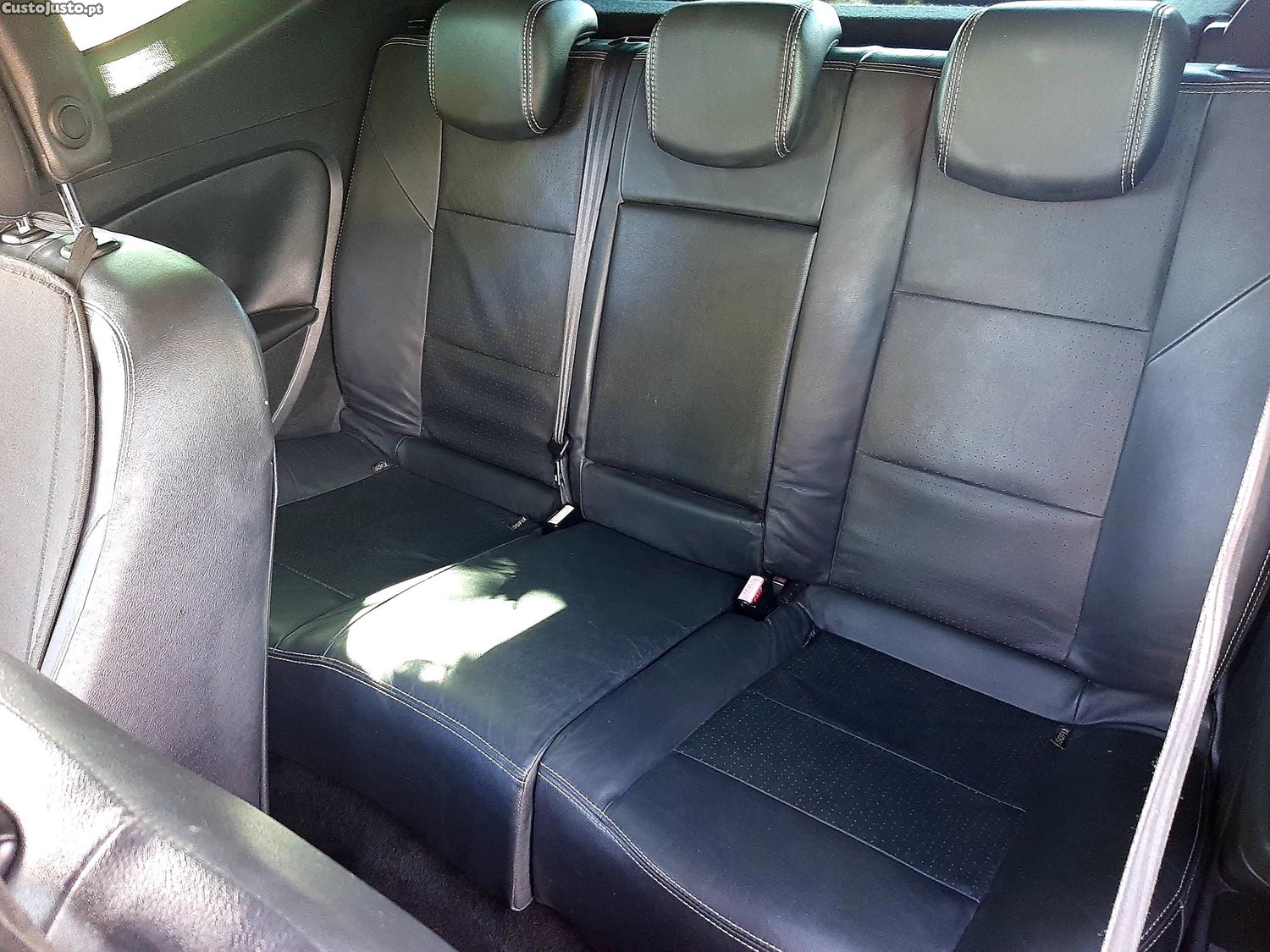 Renault Mégane Coupe 1.5 Diesel 110cv - 10 — photo 4