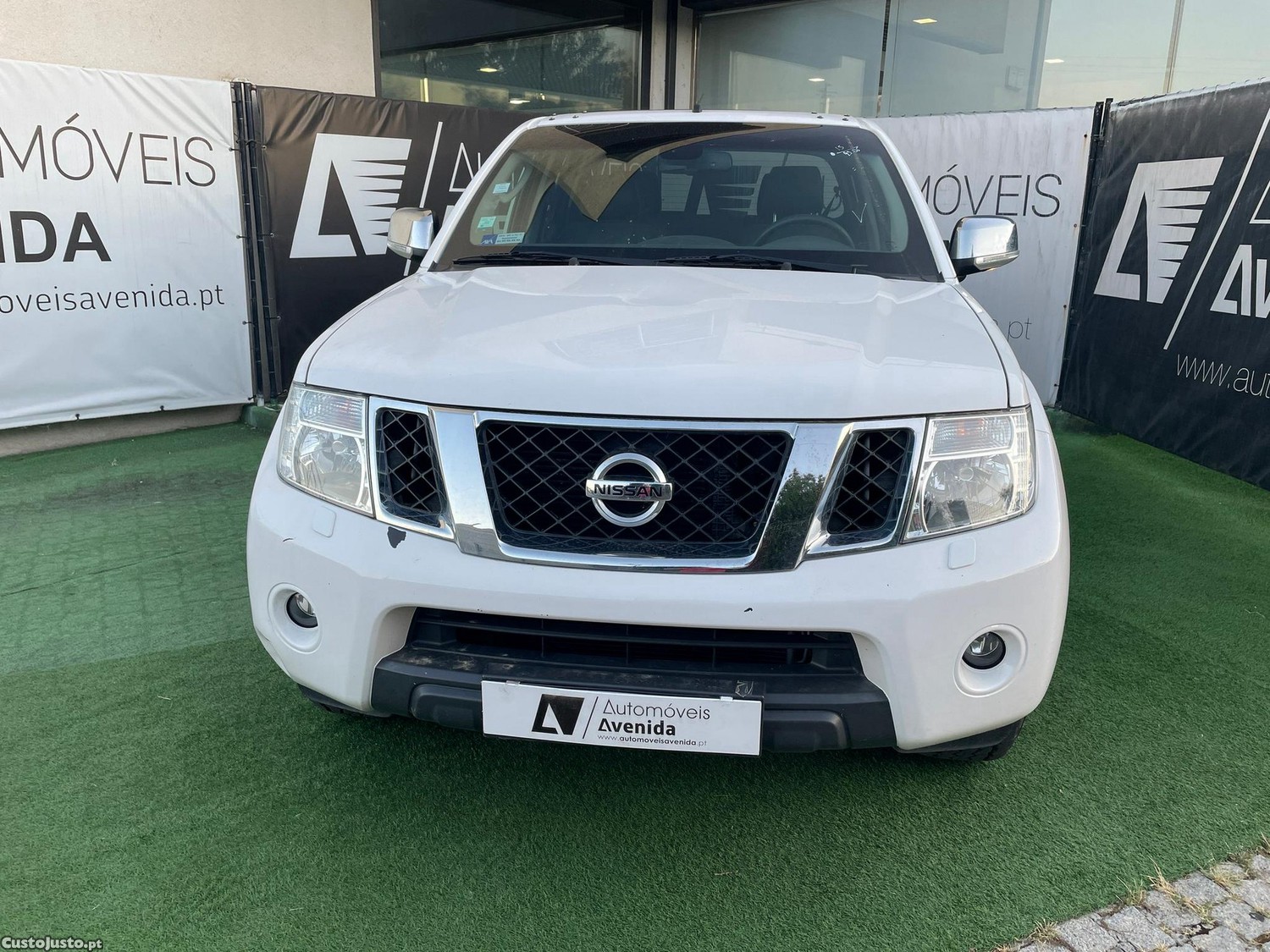 Nissan Navara 2.5 dCi CD LE 4WD - 14 foto 4