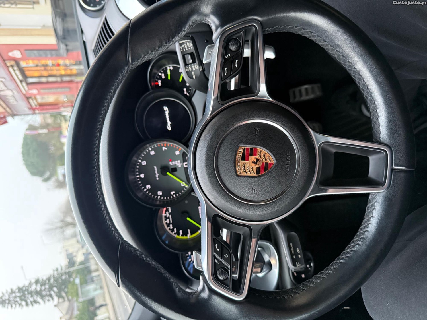 Porsche Cayenne E-Hybrid - 16 — photo 3