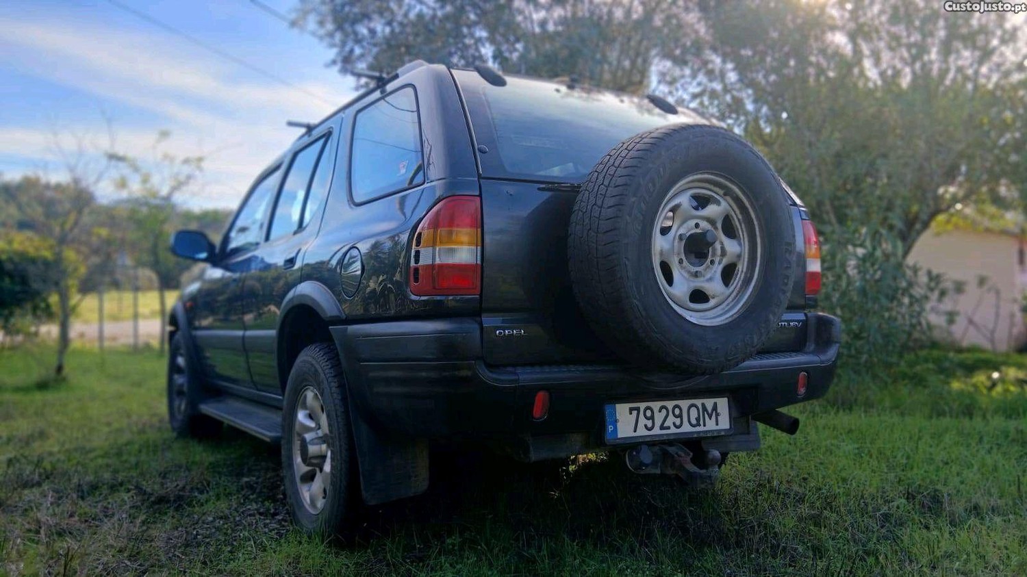 Opel Frontera 2.2DTI — photo 3