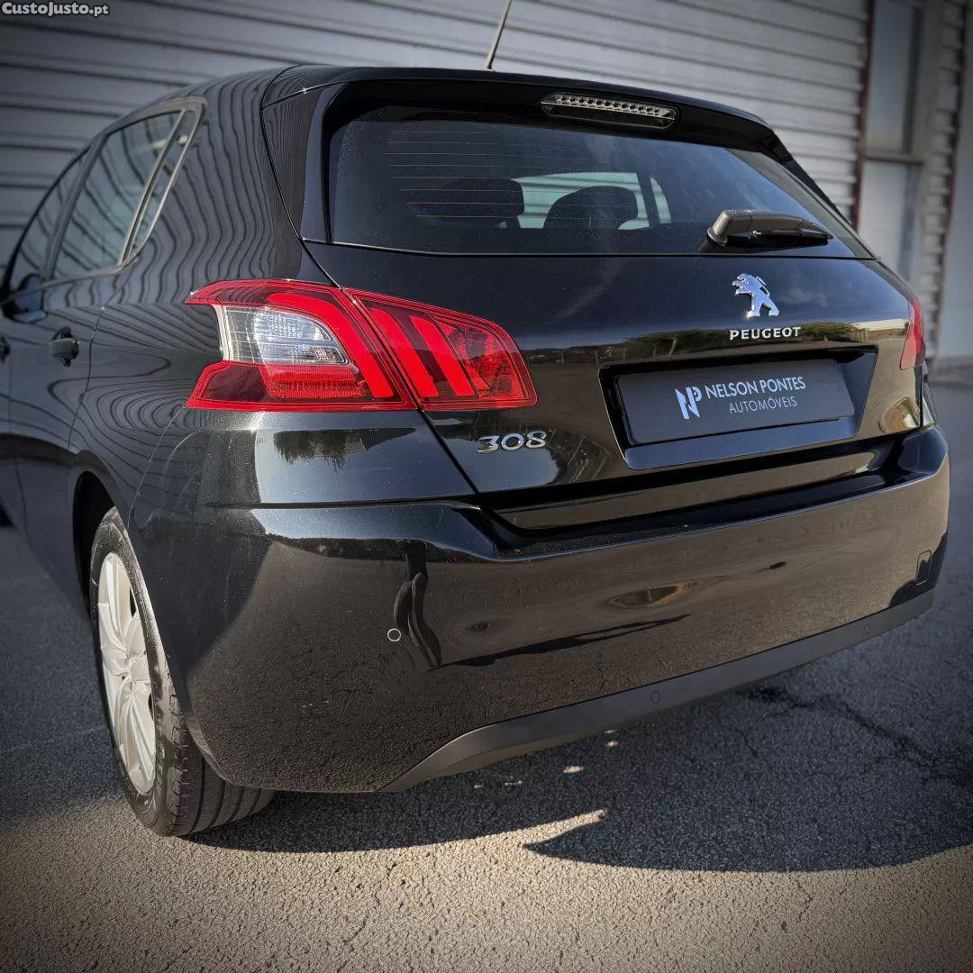 Peugeot 308 Bluehdi fap 130 eat8 stop & start active pack - 19 — photo 4