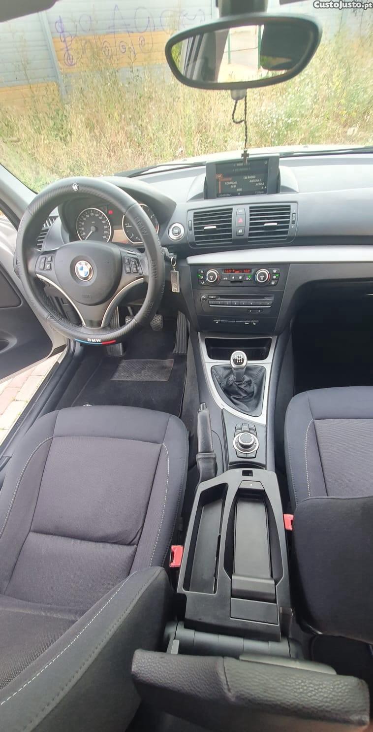 BMW 118 d — fotografia 6