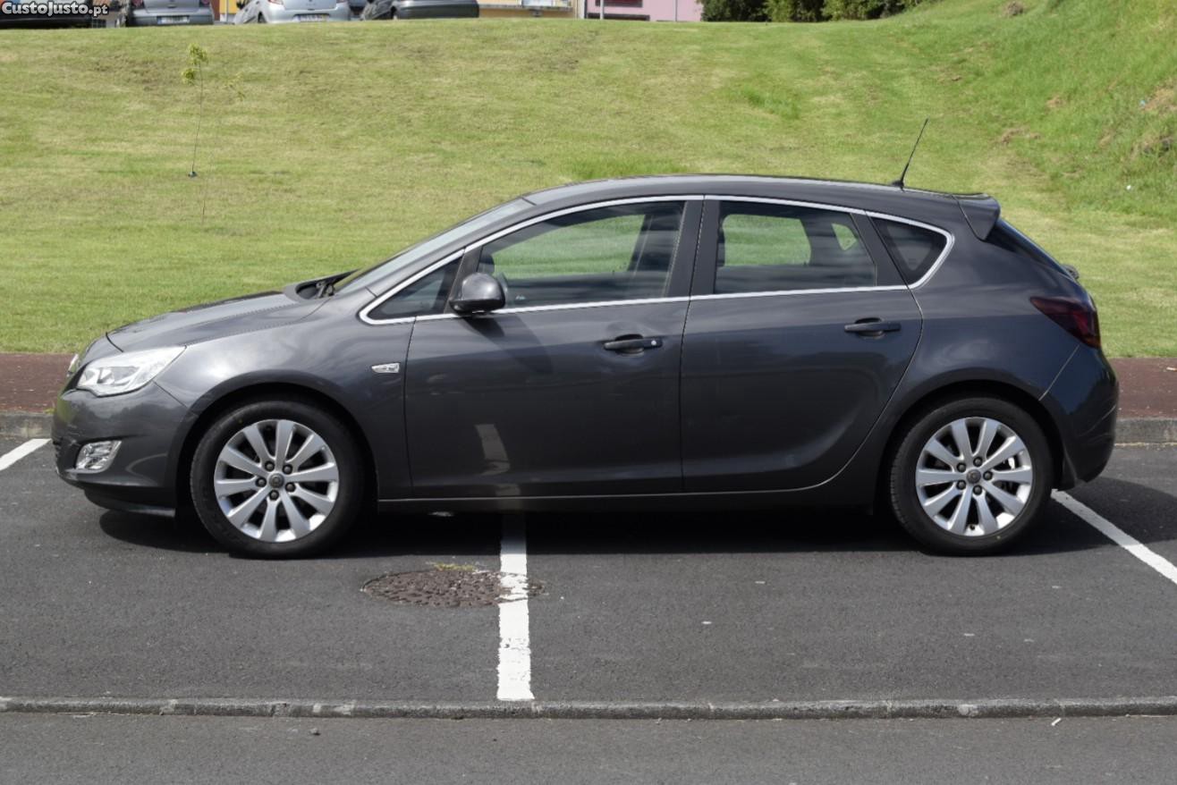 Opel Astra J — fotografia 6