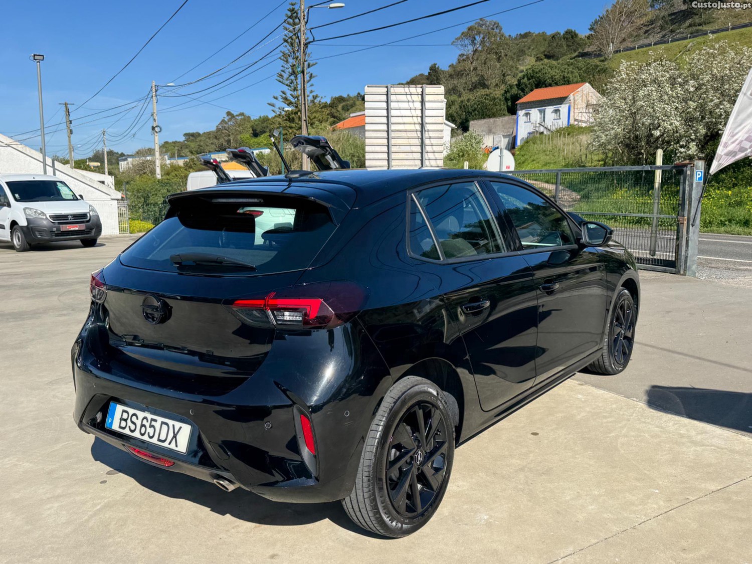 Opel Corsa GS — fotografia 8