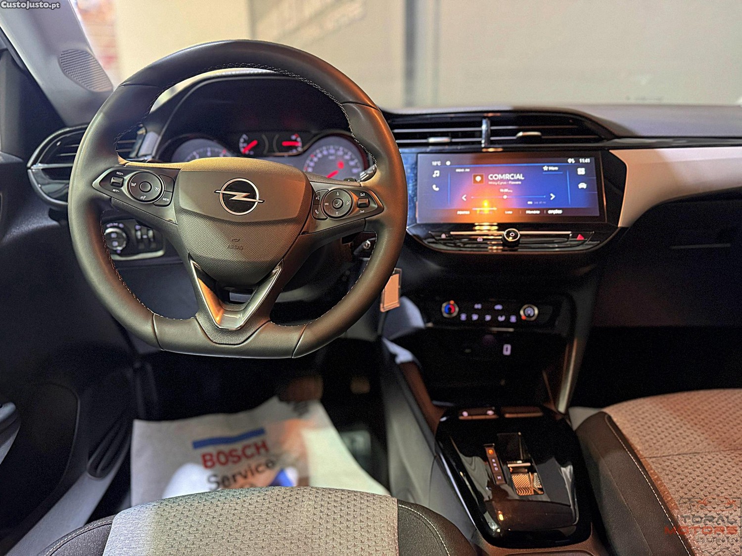 Opel Corsa 1.2 T Elegance Aut. — fotografia 7