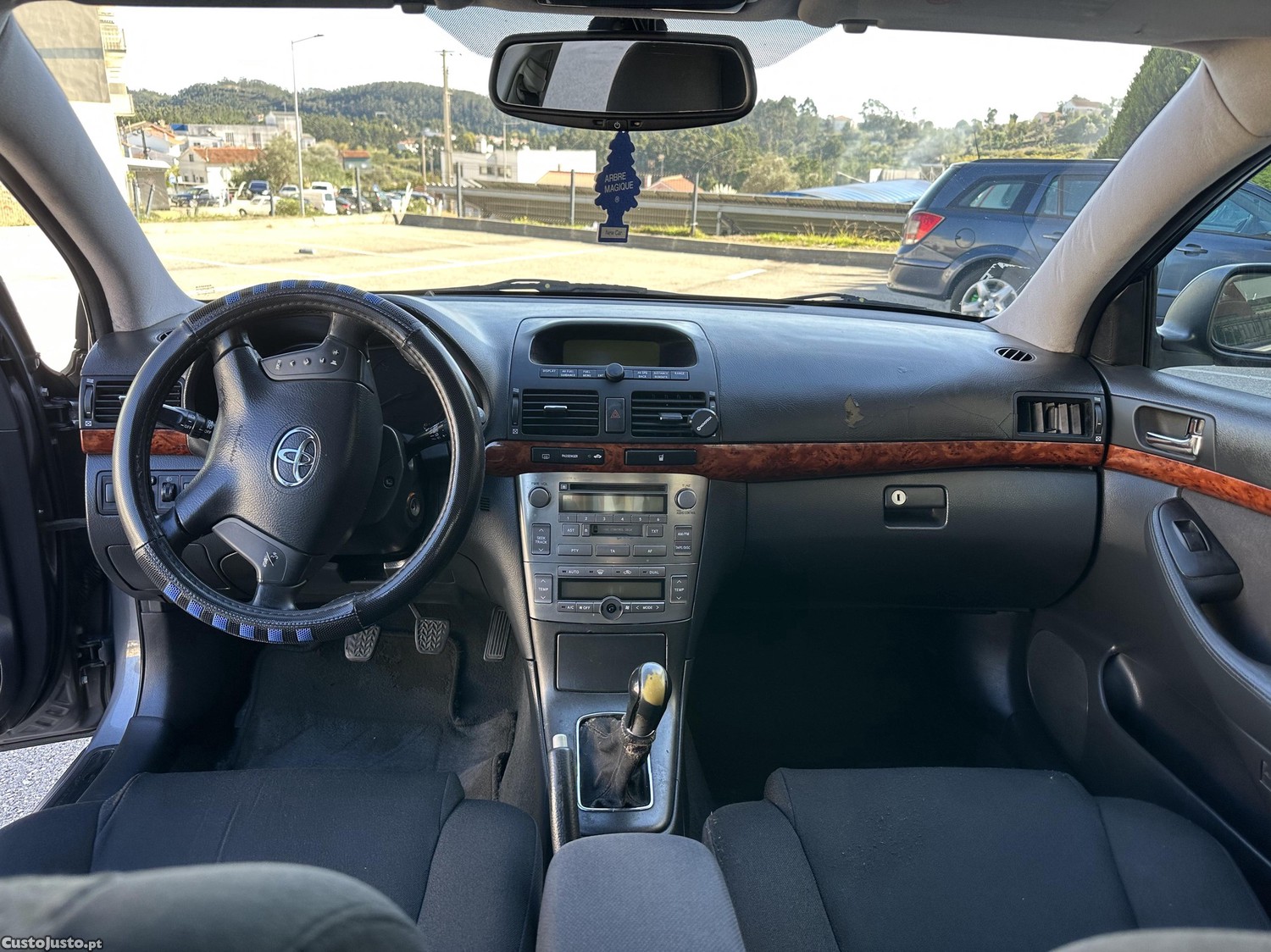 Toyota Avensis 2.0 D4D — photo 5