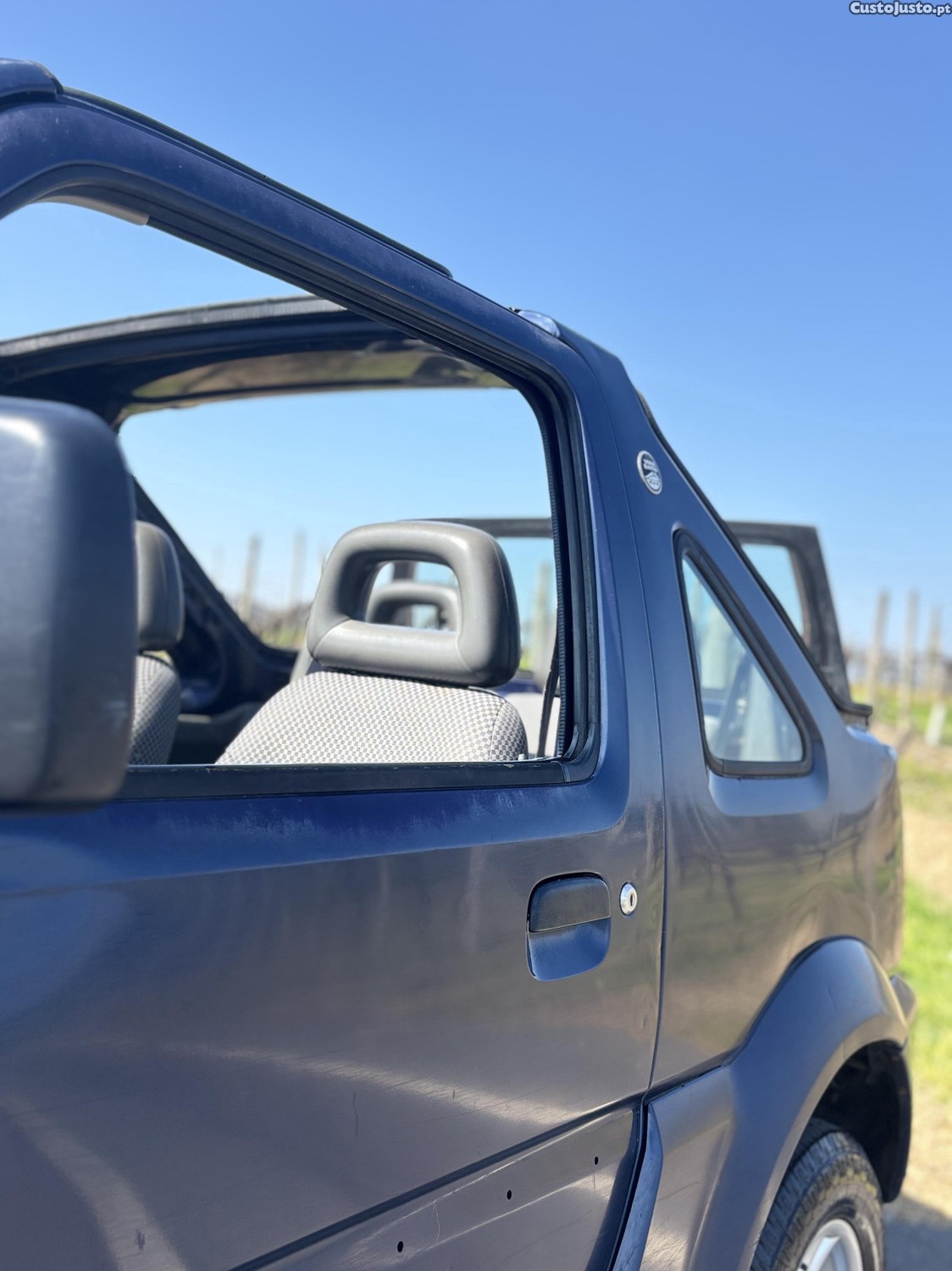 Suzuki Jimny Cabrio — fotografia 2