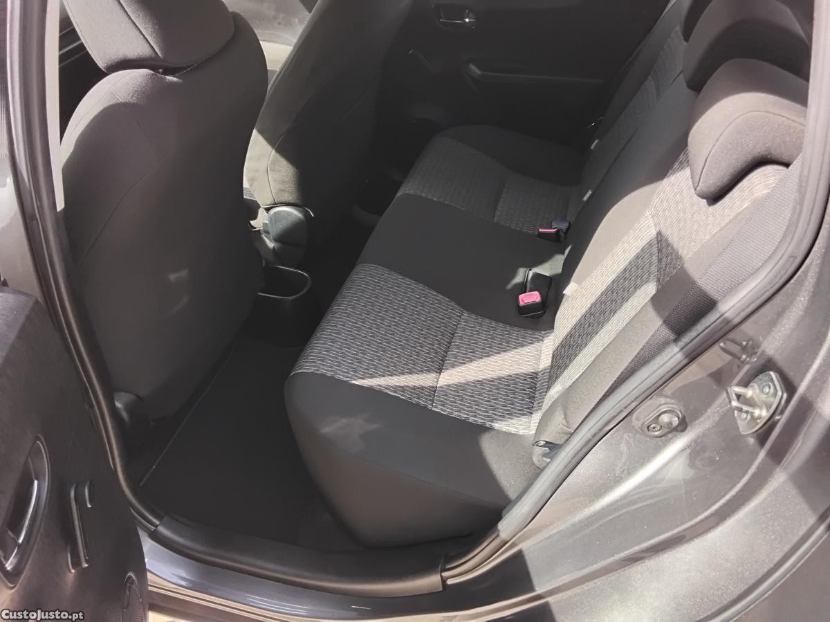 Toyota Yaris 1000 vvti Active + ac — fotografia 4
