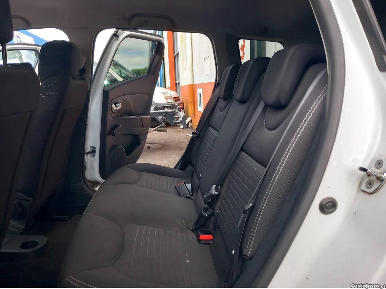 Renault Clio TCe - 18 — photo 2