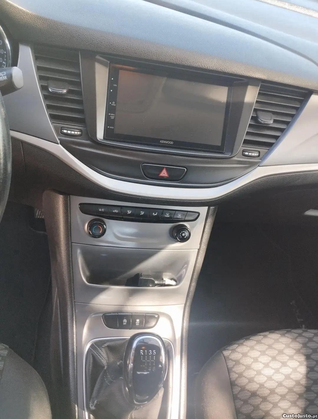 Opel Astra K - 18 — photo 4