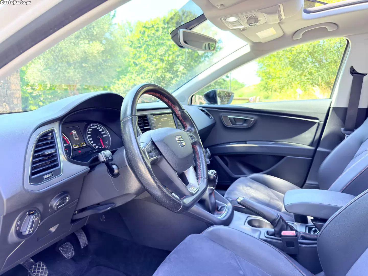 SEAT Leon 2.0 tdi look cupra — fotografia 4
