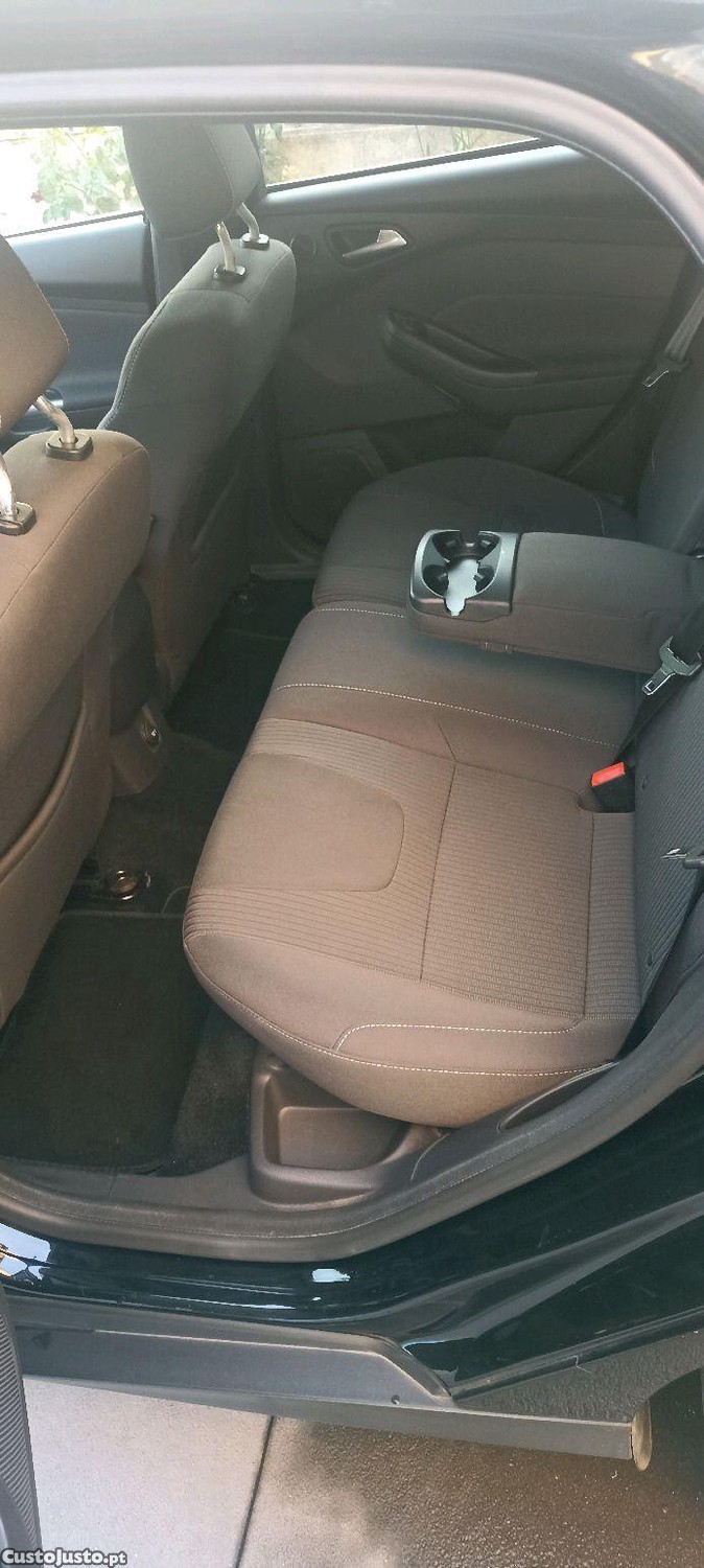 Ford Focus Titanium 1.0 — fotografia 4