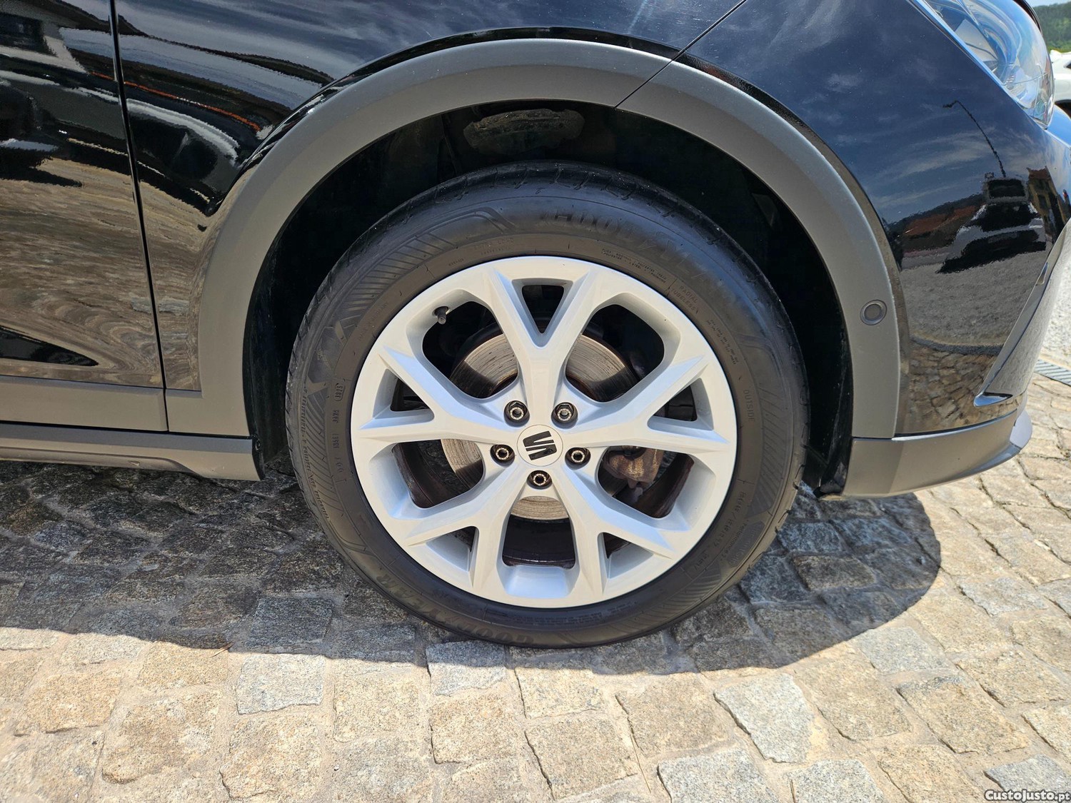 SEAT Arona 1.0 TSI FR — fotografia 15