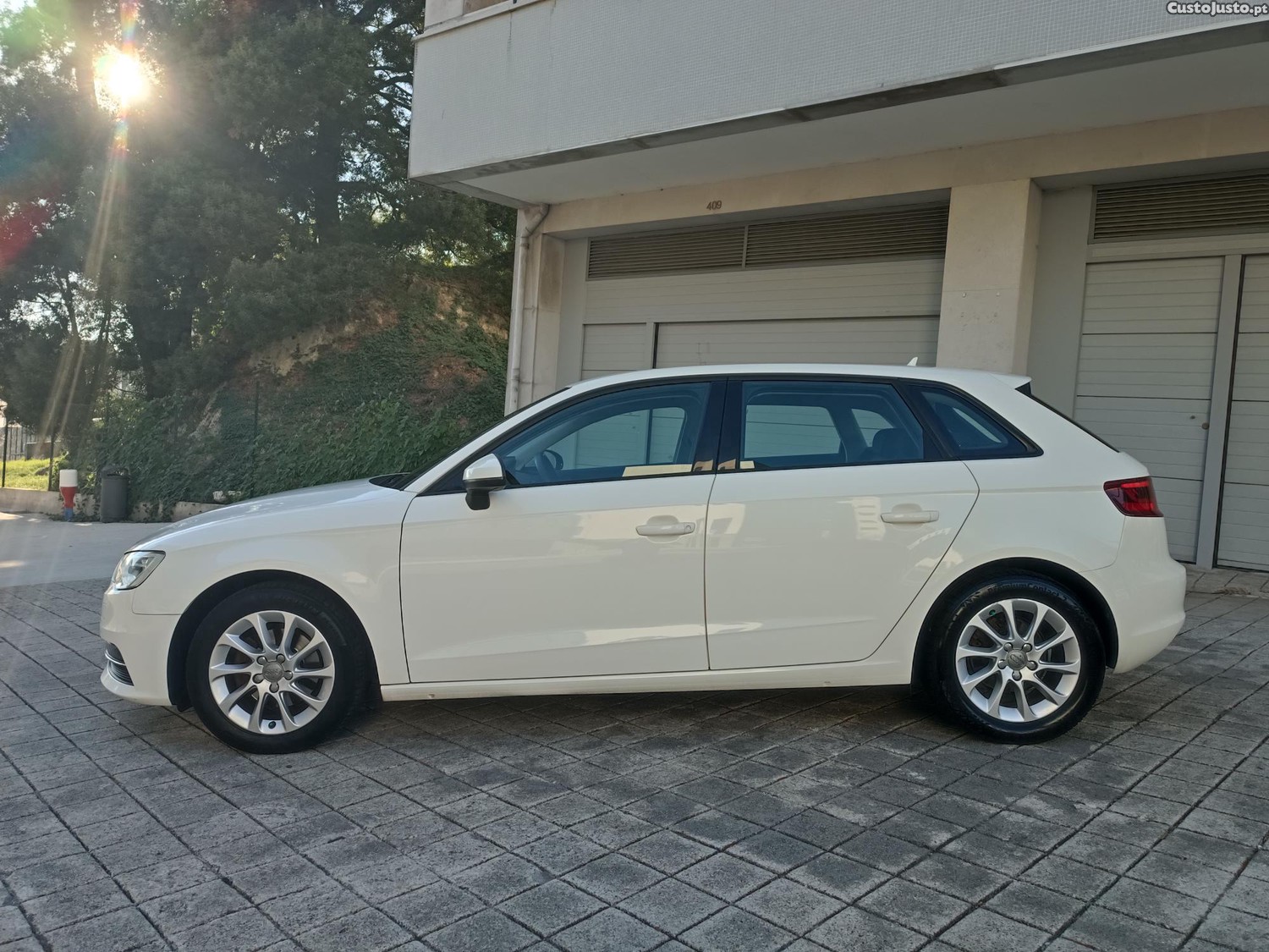 Audi A3 SPORTBACK 1.6 TDI 110cv - 13 — photo 5