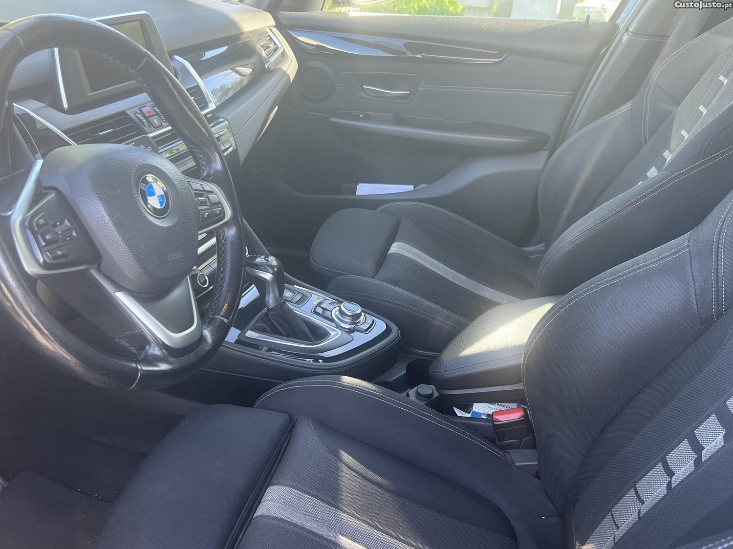BMW 216 Gran Tourer Sport — fotografia 2