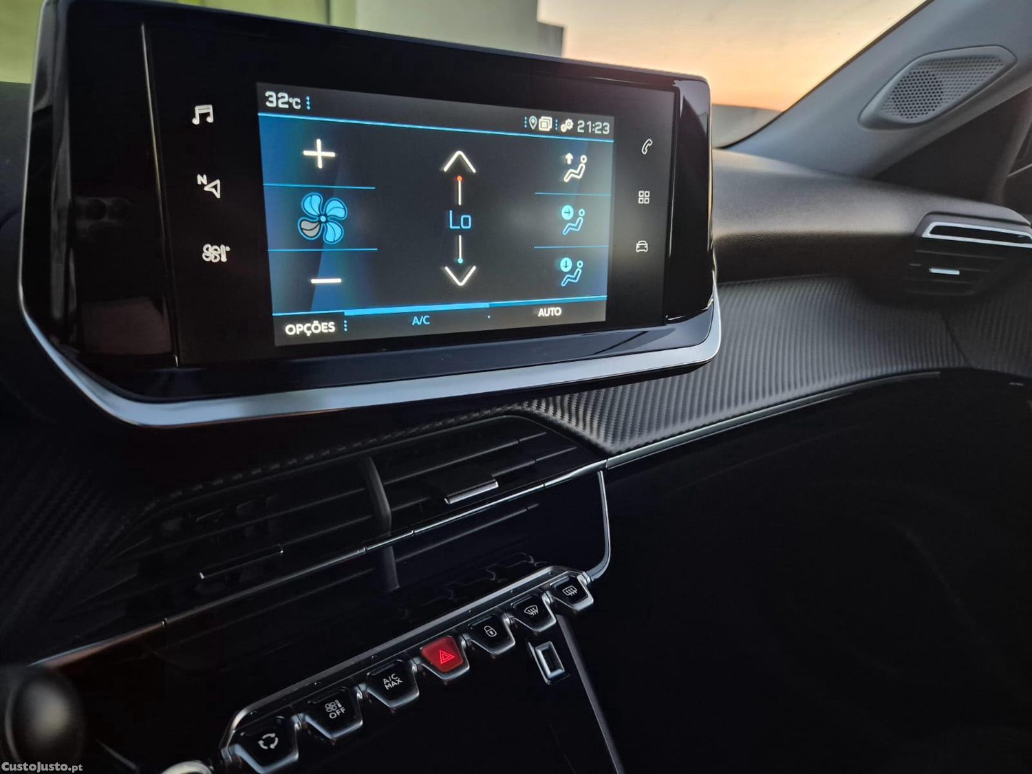 Peugeot 2008 1.2 PureTech — fotografia 9