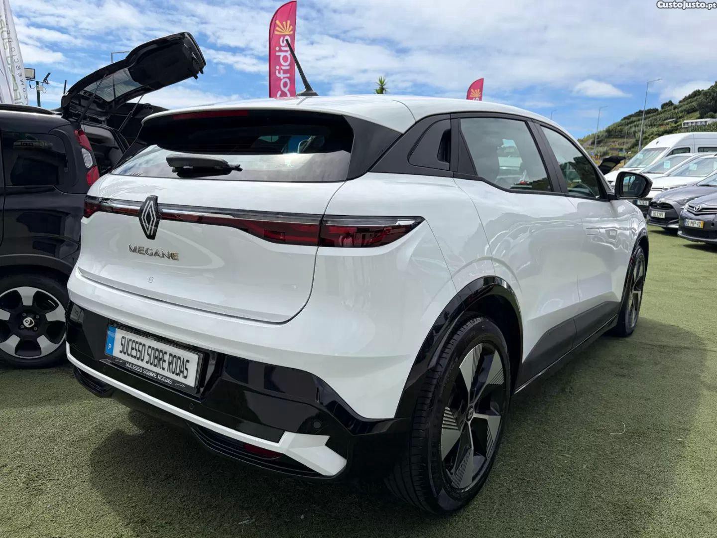 Renault Mégane Ev40 equilibre — fotografia 10